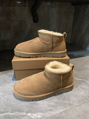 UGG classic ultra mini